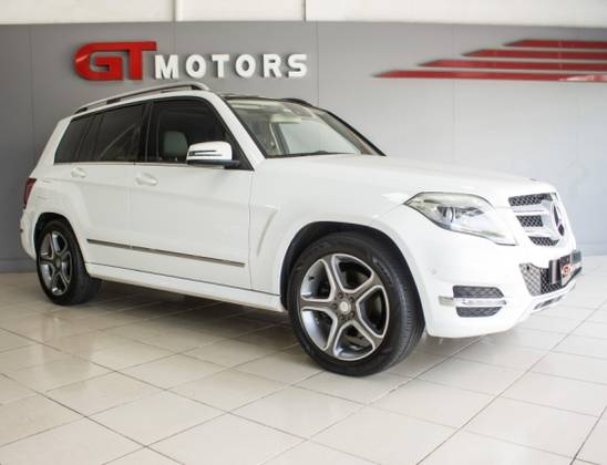 MERCEDES-BENZ GLK 300 3.5 BLUEEFFICIENCY 4X4 V6 GASOLINA 4P AUTOMÁTICO
